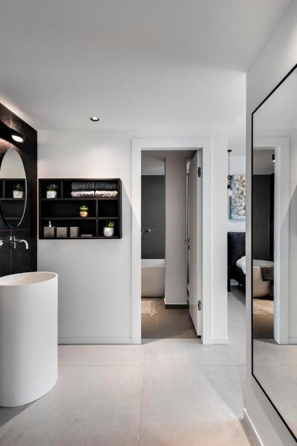 Yefet - By Beach Apartments Tlv Тель-Авив Экстерьер фото