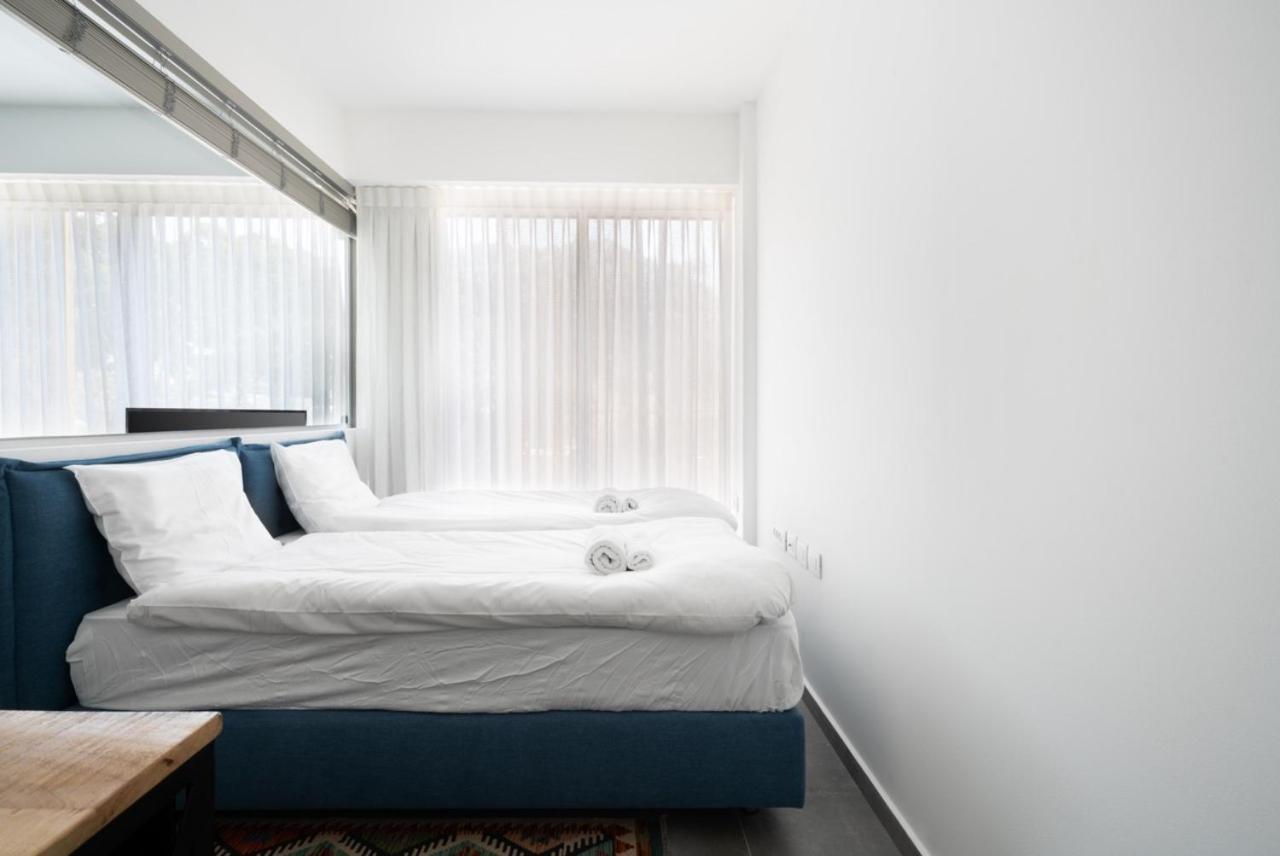 Yefet - By Beach Apartments Tlv Тель-Авив Экстерьер фото